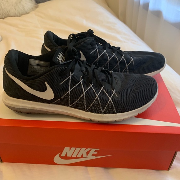 Women’s Nike Fury 2 - Picture 1 of 5